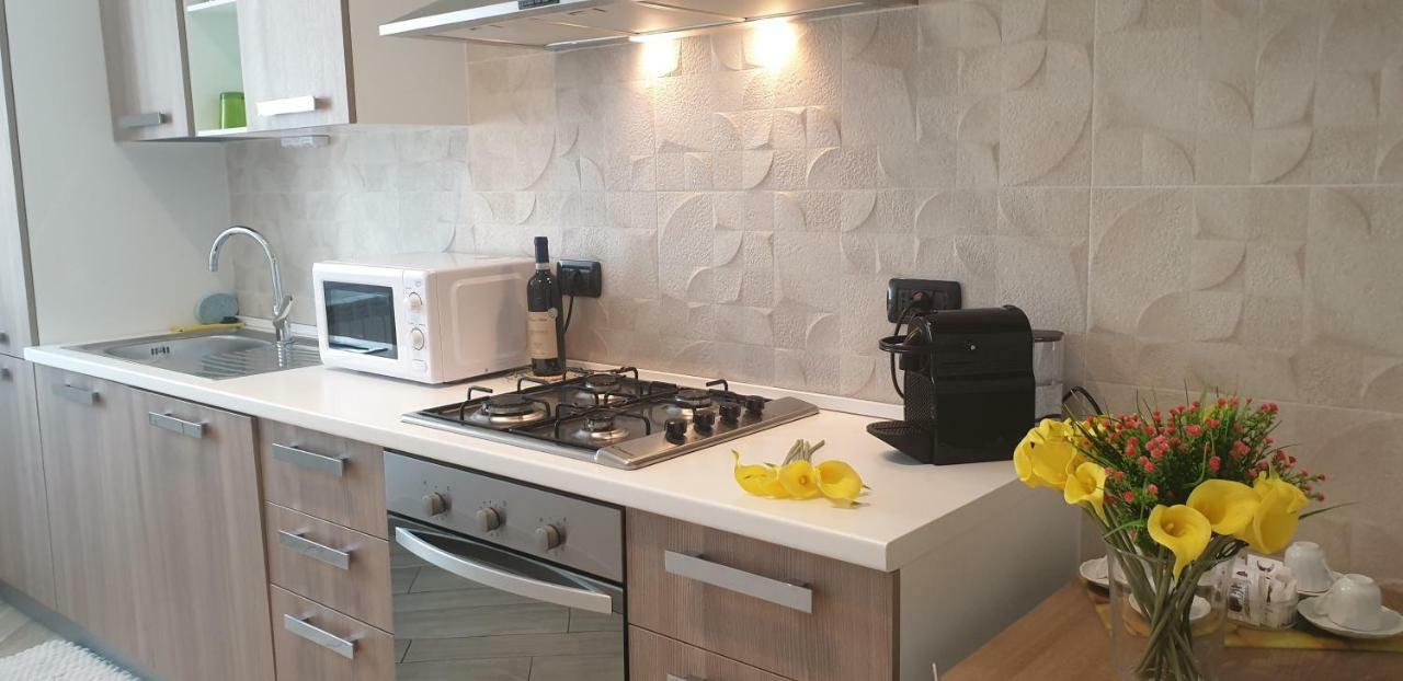 Karina House - Комо Экстерьер фото